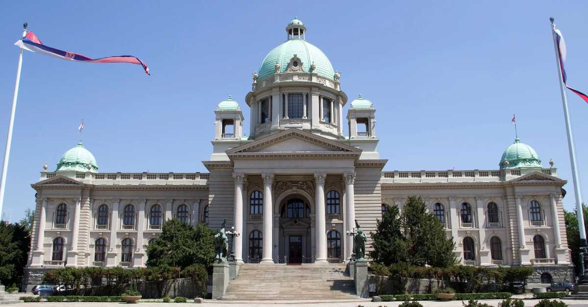 Борба за апстиненте и против парламентарне опозиције - шта су адути власти и студентске листе у ишчекивању избора