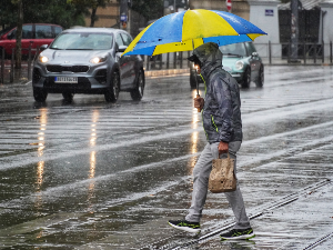 Облачно и хладно за викенд, на југу и југоистоку земље снег