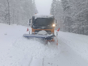 Ванредна ситуација у Сјеници због снега; стигла струја на Гочу, у Рудну и студеничком крају