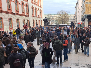 Протест студената, предат захтев Министарству да се истраже дешавања током избора 