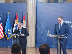 Вучић се састао са суоснивачем Епла Стивом Вознијаком – он и супруга добијају српске пасоше