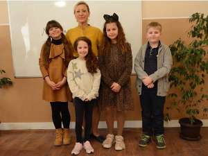 Мина прелази нивое