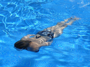 Топлес ће ускоро бити дозвољен на јавним базенима у Берлину