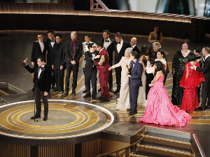 „Све у исто време“ однео седам Оскара, велики повратак Брендана Фрејзера