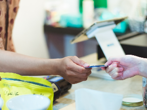 Када би плаћања у кешу била мања за само 10 одсто,  за колико би се сузбила сива економија