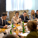 Брнабићева са ректорима универзитета о школаринама
