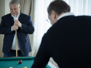  Вучић са Орбаном и Сијартом