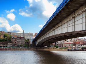 Данас сунчано и топло, температура и до 23 степена
