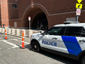 Тешира стигао у суд у Бостону; Данска шаље 19 хаубица "цезар" Украјини