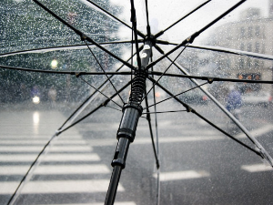 И данас потребни кишобрани, хладније за неколико степени