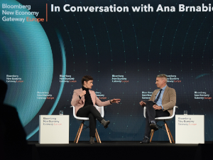 Брнабић: Србија отворена ка капиталу и са Истока и са Запада, то је у интересу грађана