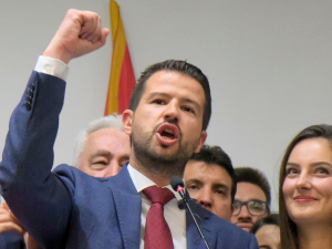 Вучић честитао Милатовићу: У Србији ћете увек имати поузданог партнера