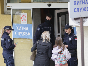 Рањена девојчица из Рибникара и даље у тешком стању