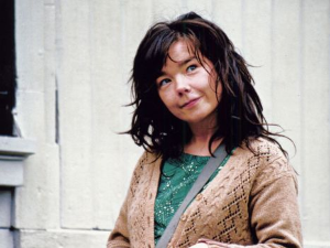 Плес у тами