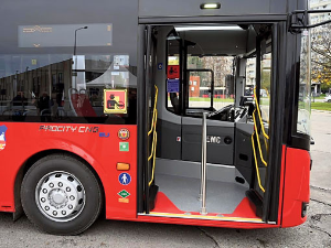 Шапић позвао Београђане да купе карту за јавни превоз путем СМС-а