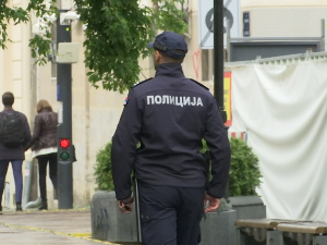 Које су надлежности и задаци школског полицајца и ко може да му се обрати