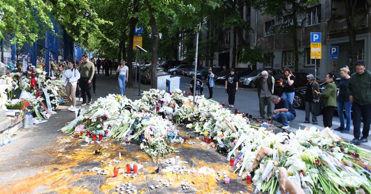 Тужни, бесни и жељни правде – како после два злочина да наставимо даље