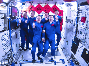 Кина послала првог цивила у свемир