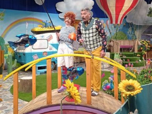 Плава птица: Џ на летовању