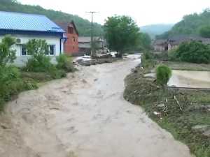 Отклањају се последице поплава, поново успостављен саобраћај на прузи Београд–Ниш 