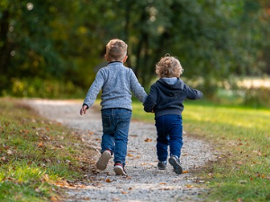 Влада усвојила предлог закона о 10.000 динара за свако дете до 16 година