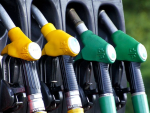 Непромењене цене горива - дизел 182, бензин 176