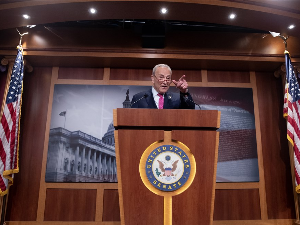 Сенат усвојио закон којим се подиже горња граница владиног дуга