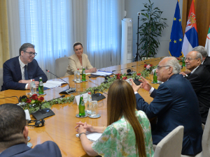Вучић са шефом алжирске дипломатије о јачању билатералних односа