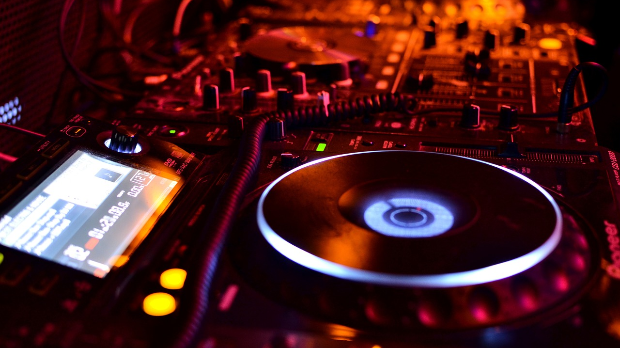 Discoteca+: We care about disco!!!