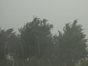 Ванредна ситуација у шест месних заједница у Ивањици, изливање канала у чачанским селима