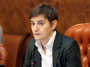 Брнабићева поручује да је спремна да поднесе оставку, председник Вучић позван у четвртак на седницу Владе