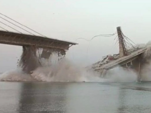 Урушио се мост преко реке Ганг у Индији – други пут у последњих 14 месеци