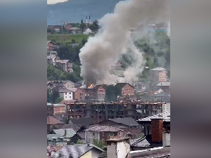 Невреме у Новом Пазару – вода преплавила улице, гром највероватније изазвао пожар