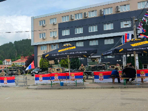 Кфор није дозволио косовском министру да уђе у зграду општине Лепосавић