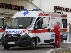 Мушкарац у Обреновцу страдао када је на њега пала грана