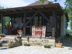 Лични космос: Кућа ткања у селу Ракари