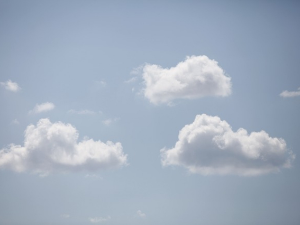 Облачно и свеже, само на југу киша – температура до 26 степени