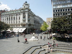 Време променљиво – киша, пљускови и град, али и даље топло