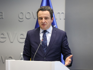 Курти није добио реч на прослави Дана независности САД у Приштини