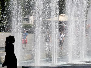 Време променљиво – и сунце и облаци, температура до 32 степена