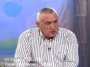 Одаловић: Потези Куртија играње ватром