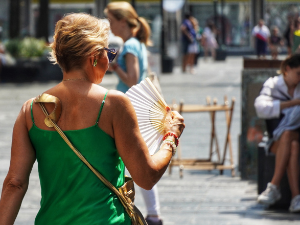Креће тропски талас, данас до 36 степени