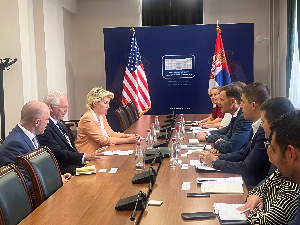 Министар Мали са амбасадором Хилом о актуелним економским темама