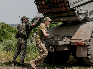 Украјина: Нови напад на Кијев, погођен и Херсон; Русија: Oборeни дронови изнад Калушке области