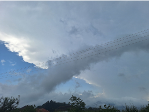 Стиже промена времена –  пљускови и грмљавина, понегде град и олујни ветар 