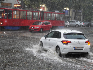 Зашто је Београд поплављен после сваког невремена и кад можемо да очекујемо решење за кишну канализацију