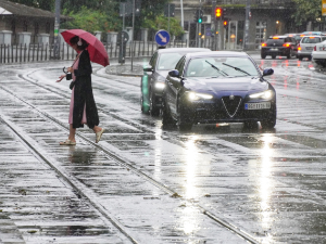 Нестабилно и топло време, после подне киша у већем делу земље
