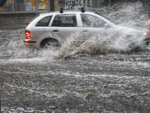 На снази црвени метео-аларм –  очекује се месечна количина падавина