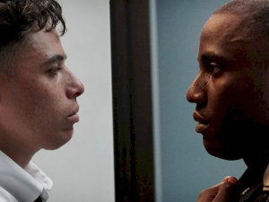 Чудовишта и људи