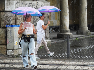 Свежије време са обилним падавинама јужно од Саве и Дунава, у Војводини суво